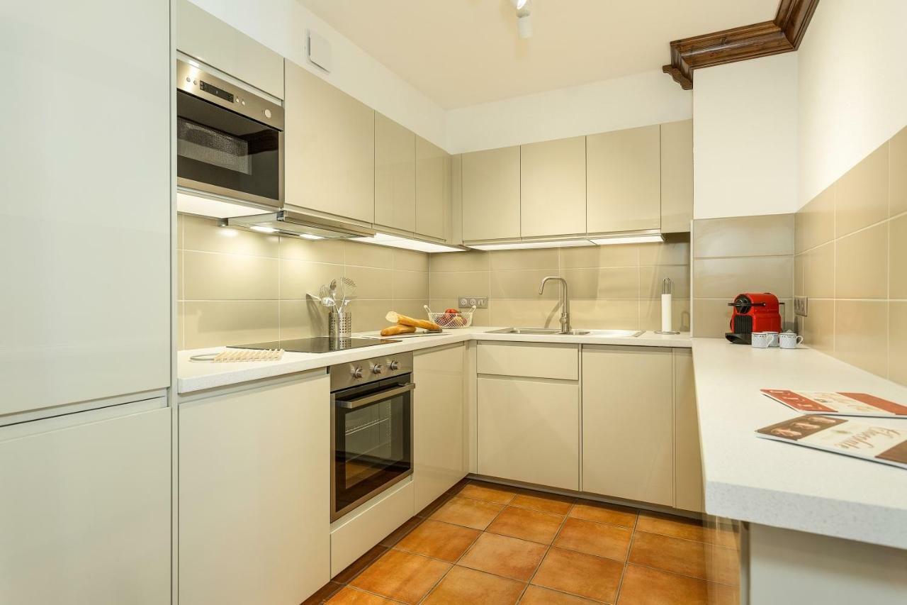 Apartment Kitson - Alpes Travel - Chamonix - Sleeps 6 ภายนอก รูปภาพ