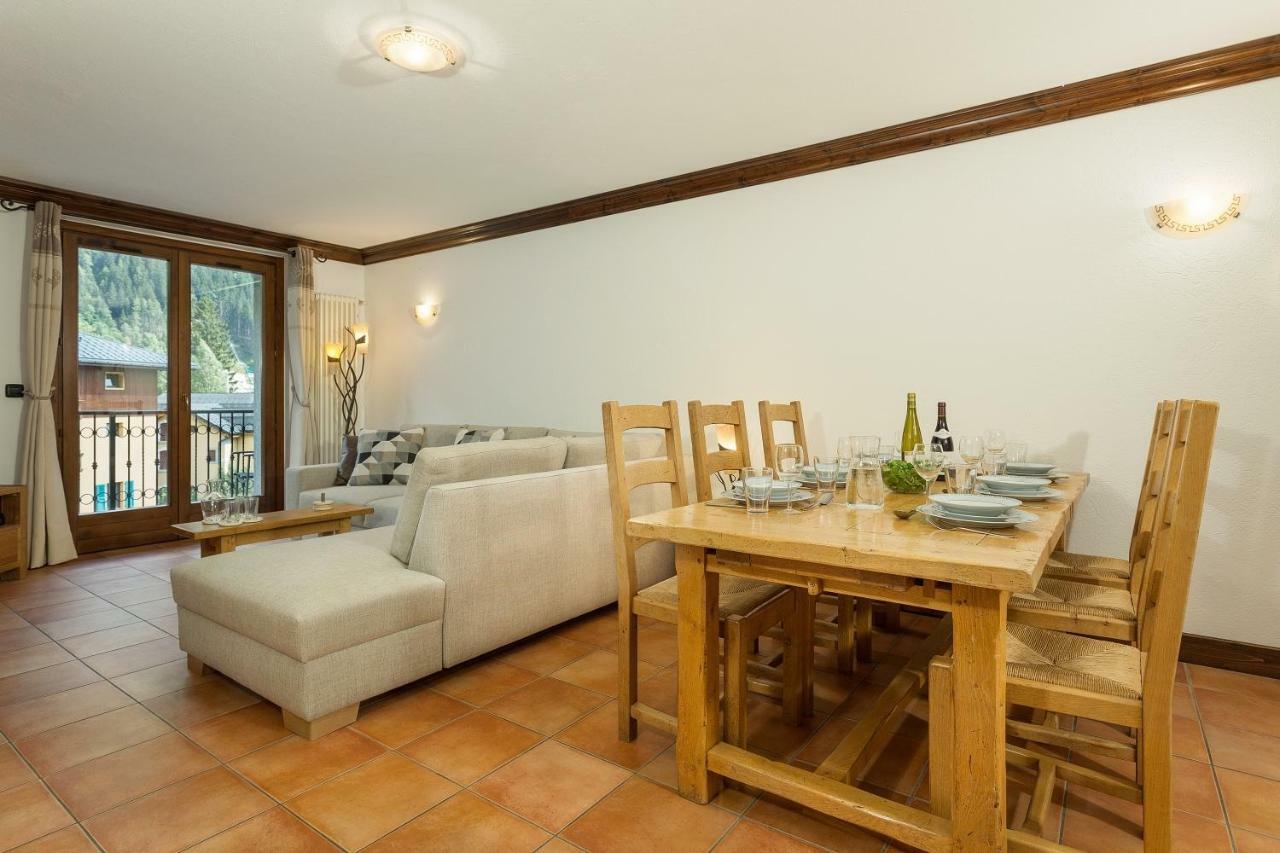 Apartment Kitson - Alpes Travel - Chamonix - Sleeps 6 ภายนอก รูปภาพ